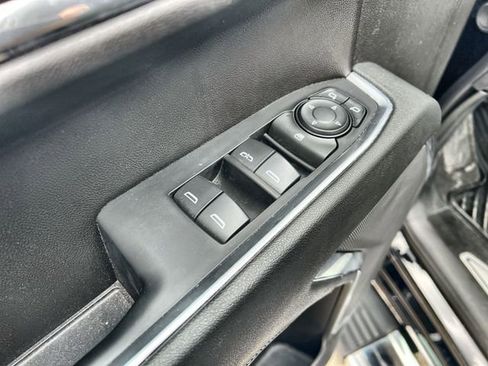 Used 2024 Chevrolet Silverado 1500 LT image 22