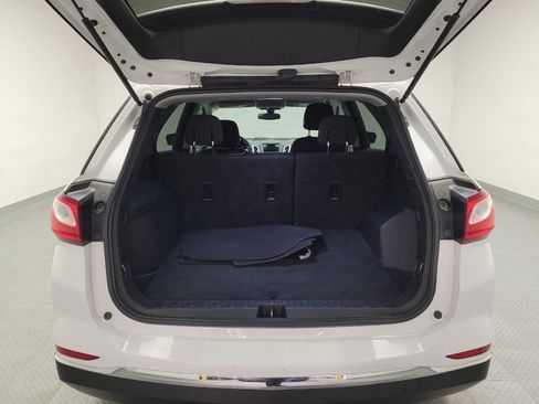 Used 2019 Chevrolet Equinox LT FWD image 29
