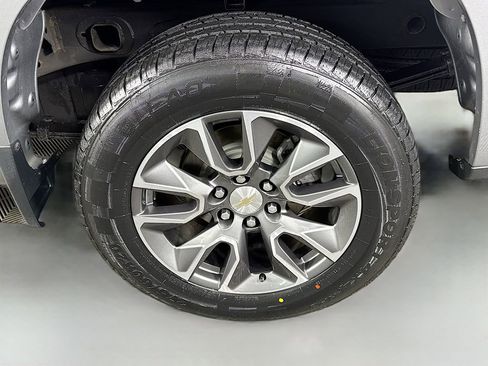 Used 2023 Chevrolet Silverado 1500 LT image 32