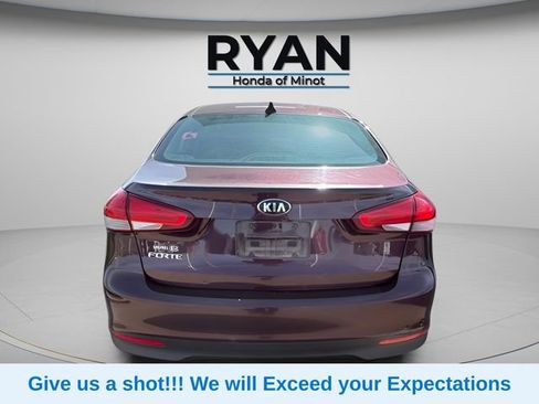 Used 2018 Kia Forte LX FWD image 6