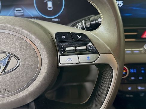 Used 2023 Hyundai Elantra SEL w/ Convenience Package image 15