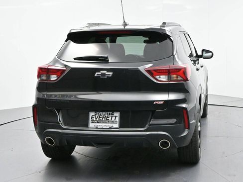 Used 2023 Chevrolet TrailBlazer RS w/ Sun and Liftgate Package FWD image 6