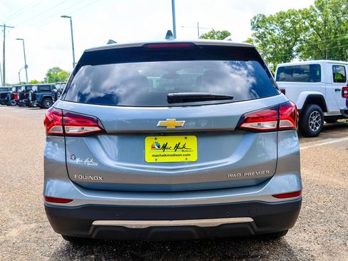 Used 2024 Chevrolet Equinox Premier AWD/4WD image 5