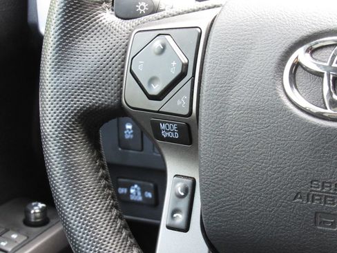 Certified 2023 Toyota Tacoma TRD Off-Road w/ Technology Package AWD/4WD image 26