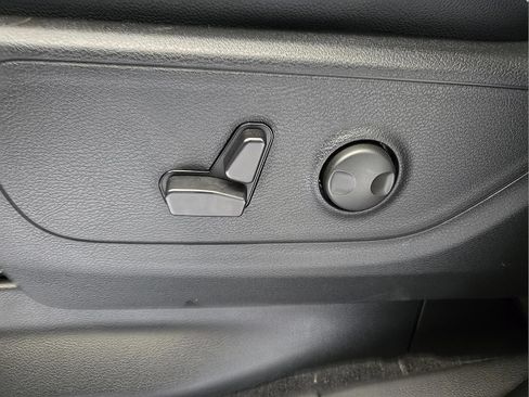 Used 2026 RAM 1500 Big Horn AWD/4WD image 15