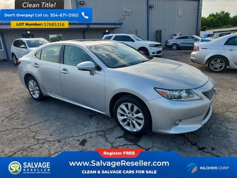 Used 2014 Lexus ES 300h w/ Luxury Package w/Bamboo Trim FWD image 5