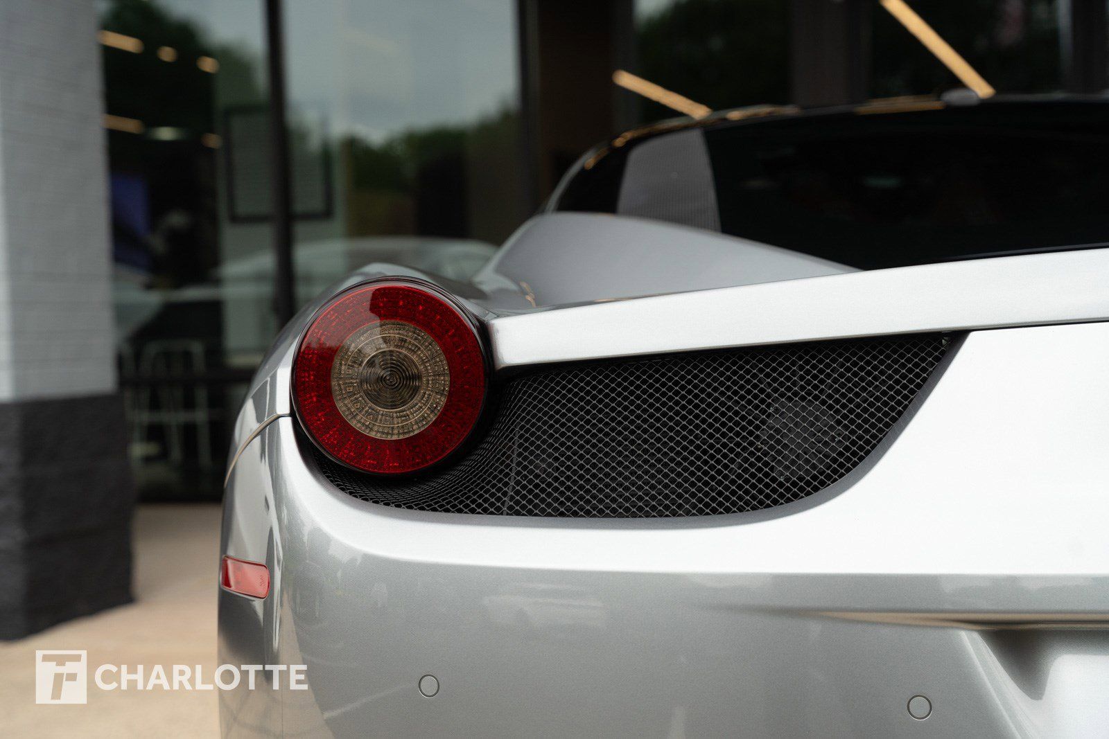 Used 2011 Ferrari 458 Italia Coupe RWD image 14