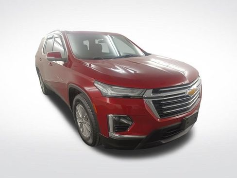 Used 2023 Chevrolet Traverse LT FWD image 1