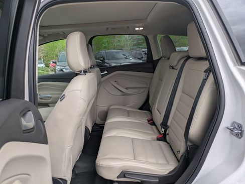 Used 2019 Ford Escape Titanium image 14