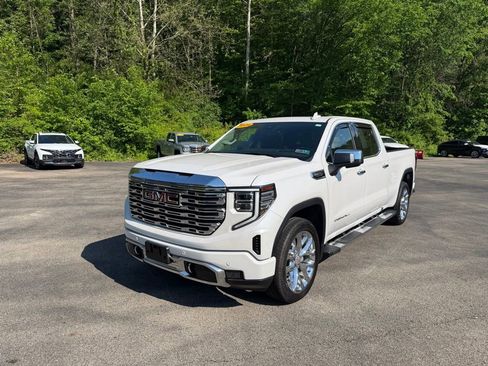 Used 2024 GMC Sierra 1500 Denali w/ Technology Package AWD/4WD image 13