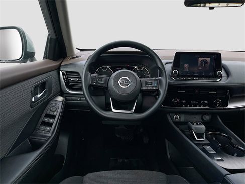 Used 2021 Nissan Rogue SV image 20