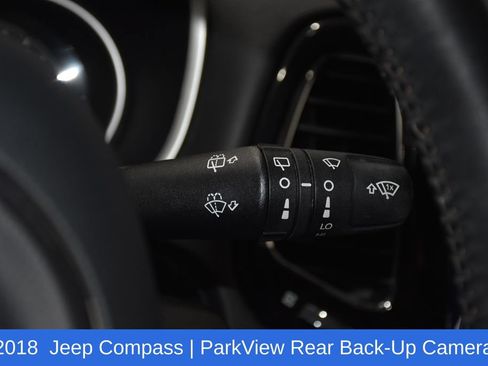 Used 2018 Jeep Compass Limited AWD/4WD image 12