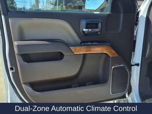 Used 2016 Chevrolet Silverado 2500 LTZ image 12