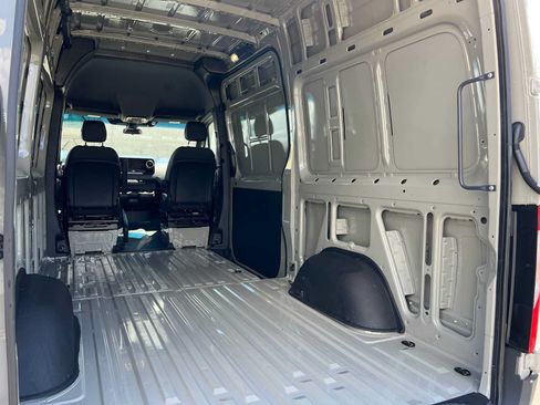 Used 2026 Mercedes-Benz Sprinter 2500 image 18