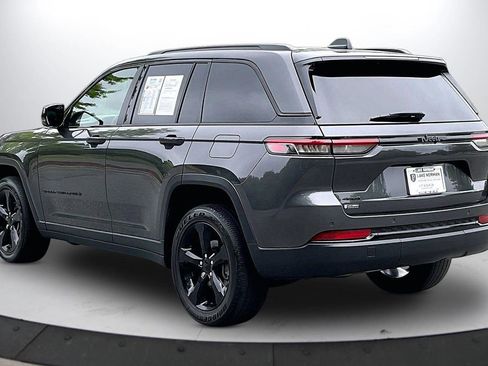 Certified 2023 Jeep Grand Cherokee Altitude AWD/4WD image 7