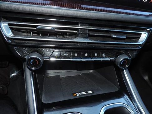 Certified 2025 Chevrolet Traverse Z71 w/ Driver Confidence Package image 27