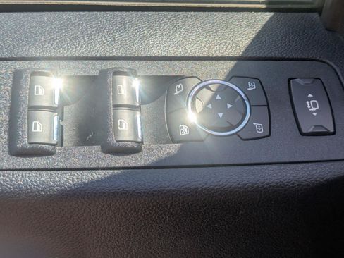 Used 2021 Ford F250 Lariat w/ Chrome Package AWD/4WD image 11