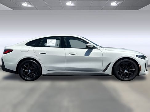 Used 2023 BMW i4 eDrive35 RWD image 8