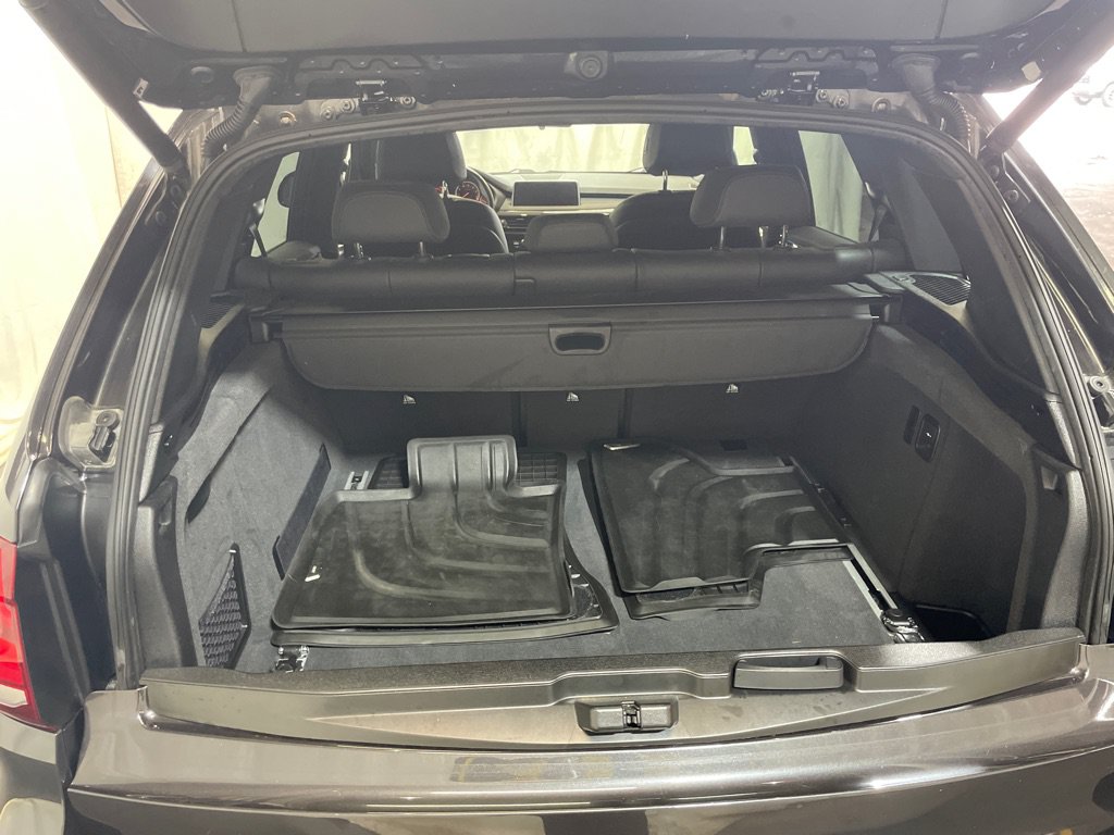 Used 2018 BMW X5 xDrive35i w/ Driving Assistance Package AWD/4WD image 32