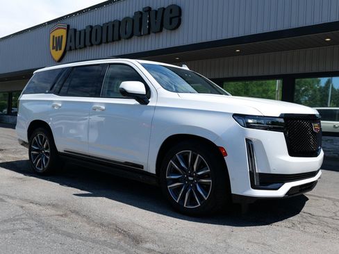 Used 2021 Cadillac Escalade Sport Platinum AWD/4WD image 73