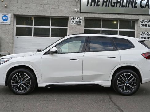 Used 2025 BMW X1 xDrive28i AWD/4WD image 5