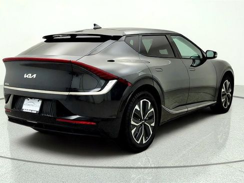Used 2022 Kia EV6 Wind RWD image 5