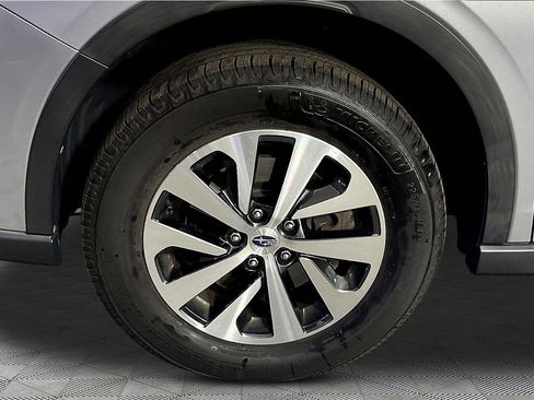 Used 2021 Subaru Outback Premium image 33