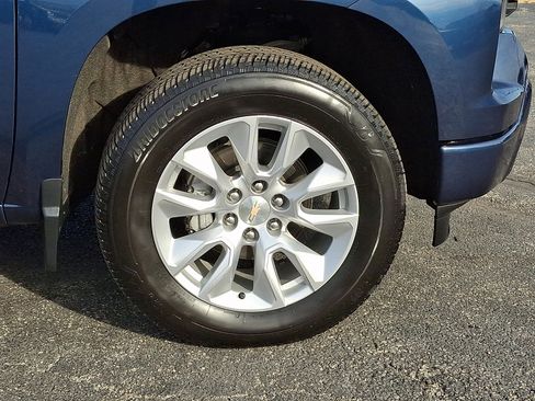 Used 2022 Chevrolet Silverado 1500 Custom image 9