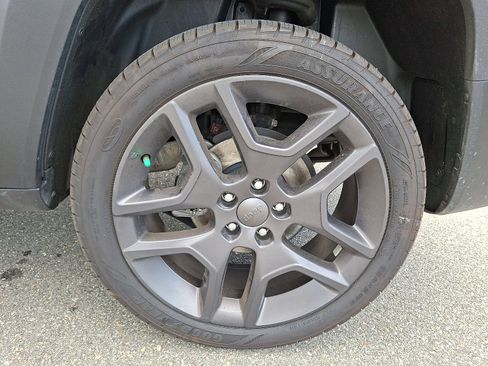 Used 2021 Jeep Renegade Latitude image 8