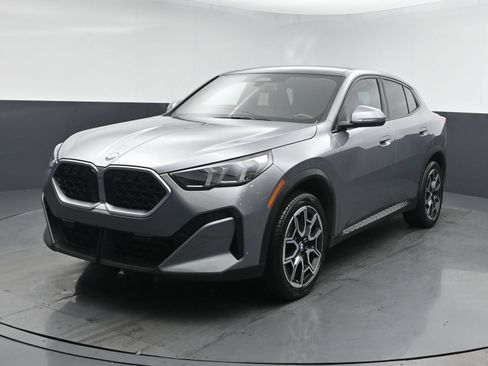Used 2026 BMW X2 xDrive28i AWD/4WD image 1