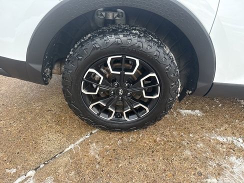 Used 2022 Hyundai Santa Cruz SE image 9