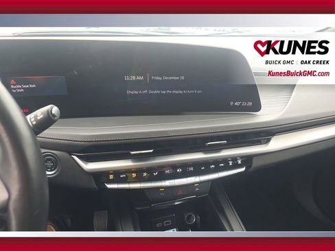 Used 2025 Cadillac XT4 Premium Luxury image 18