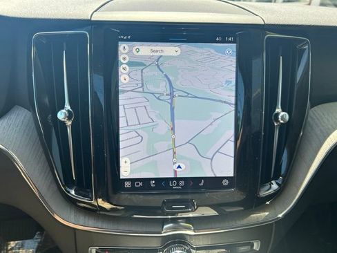 Certified 2025 Volvo XC60 B5 Plus AWD/4WD image 25