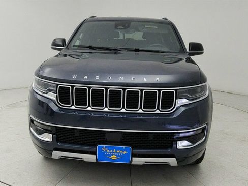 Used 2024 Jeep Wagoneer Series II w/ Flexible Seating Group RWD image 2