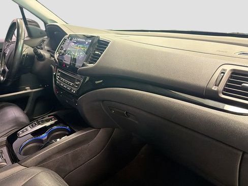 Used 2019 Honda Pilot Touring image 28