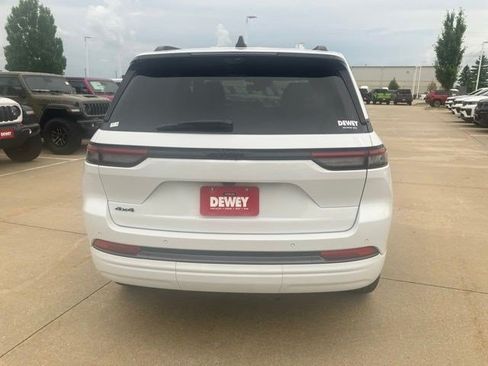 New 2026 Jeep Grand Cherokee Limited AWD/4WD image 7