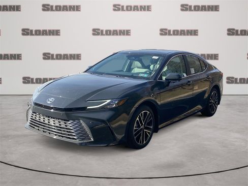 New 2026 Toyota Camry XLE image 1