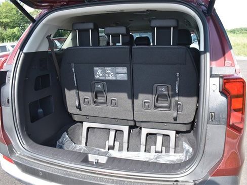 New 2026 Kia Carnival EX image 17