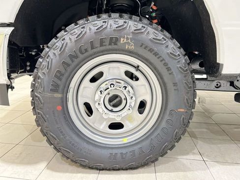 New 2026 Ford F250 XL w/ XL Off-Road Package AWD/4WD image 27