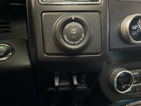 Used 2021 Ford Expedition Max Limited image 19