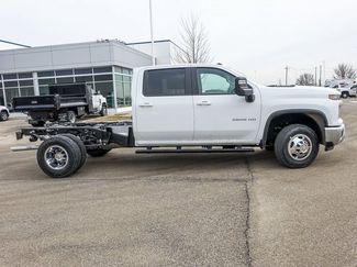 New 2026 Chevrolet Silverado 3500 LT w/ Convenience Package video 2