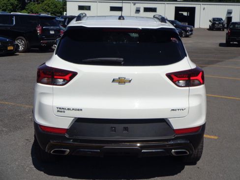 Used 2023 Chevrolet TrailBlazer ACTIV AWD/4WD image 6