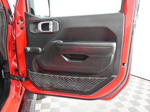 Used 2020 Jeep Wrangler Sport AWD/4WD image 13