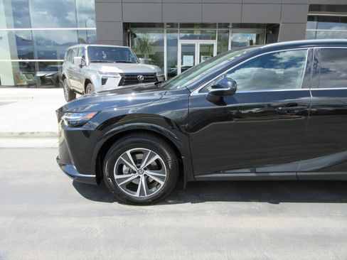 New 2026 Lexus RX 350h AWD/4WD image 2