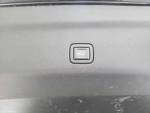 Used 2021 Chevrolet Tahoe Z71 AWD/4WD image 48