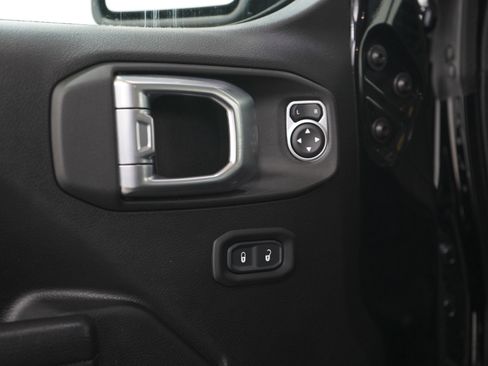 Used 2023 Jeep Wrangler Unlimited w/ Cold Weather Group AWD/4WD image 21