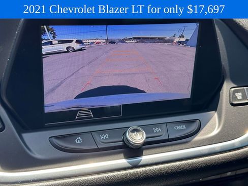 Used 2021 Chevrolet Blazer LT FWD image 17
