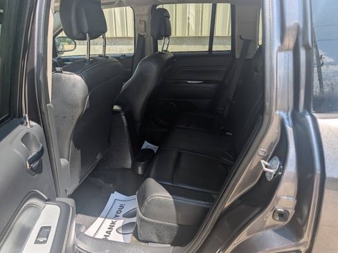Used 2016 Jeep Compass High Altitude AWD/4WD image 4