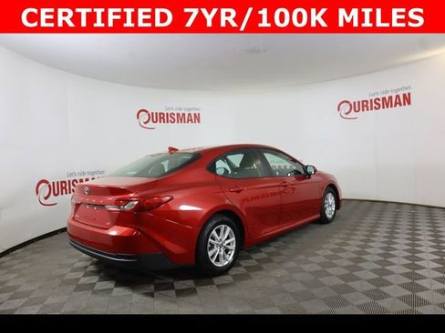 Used 2025 Toyota Camry LE image 10