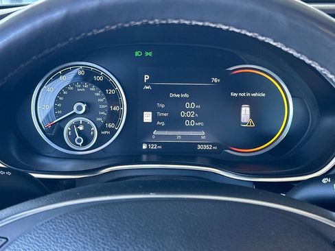 Used 2024 Genesis G80 2.5T image 23